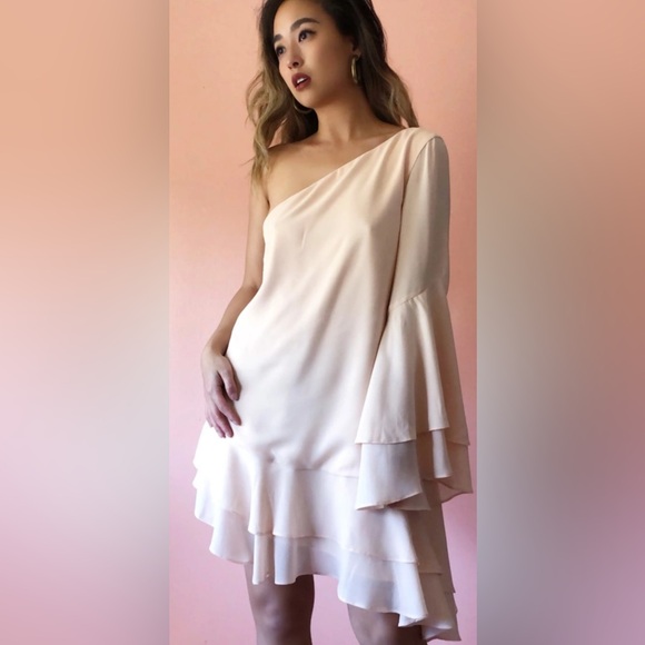 C/MEO Collective Dress Pearl One Shoulder Asymmetrical Tiered Ruffle Hem XS - Picture 1 of 12